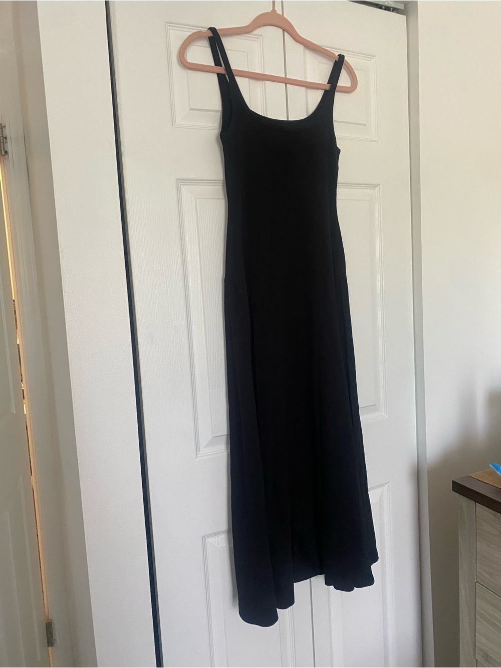 Old Navy Women’s Ribbed Scoop Neck Maxi Dress